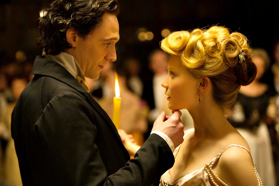 Crimson Peak Film 2015 Kritik, Trailer, Kinos Kill Billy Filmkritik, Trailer, Kinos FilmClicks